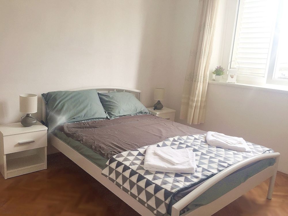 undefined Mellow Yellow Dubrovnik 2