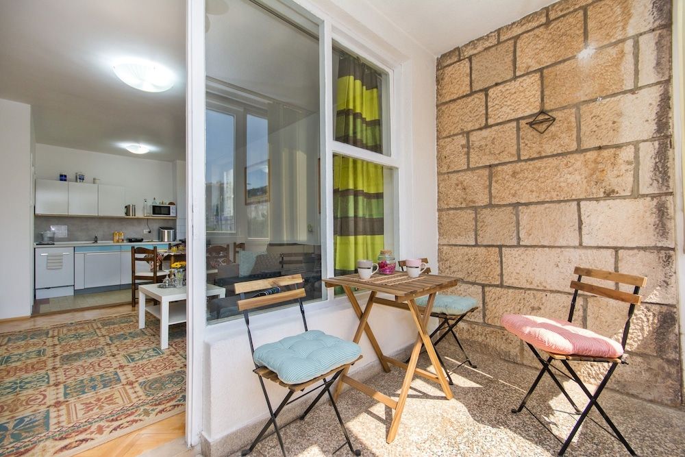 undefined Mellow Yellow Dubrovnik 7