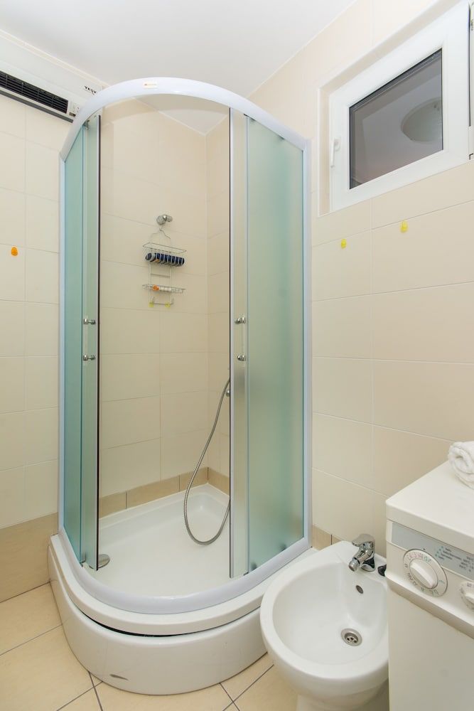 undefined Mellow Yellow Dubrovnik 9