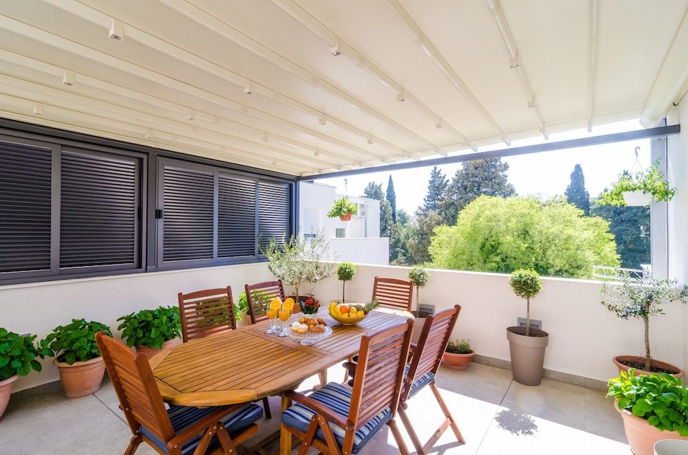 Magellan Deluxe One Deluxe Apartment, Garden View 18