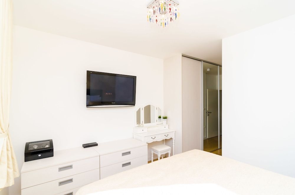 Magellan Deluxe One Deluxe Apartment, Garden View 3