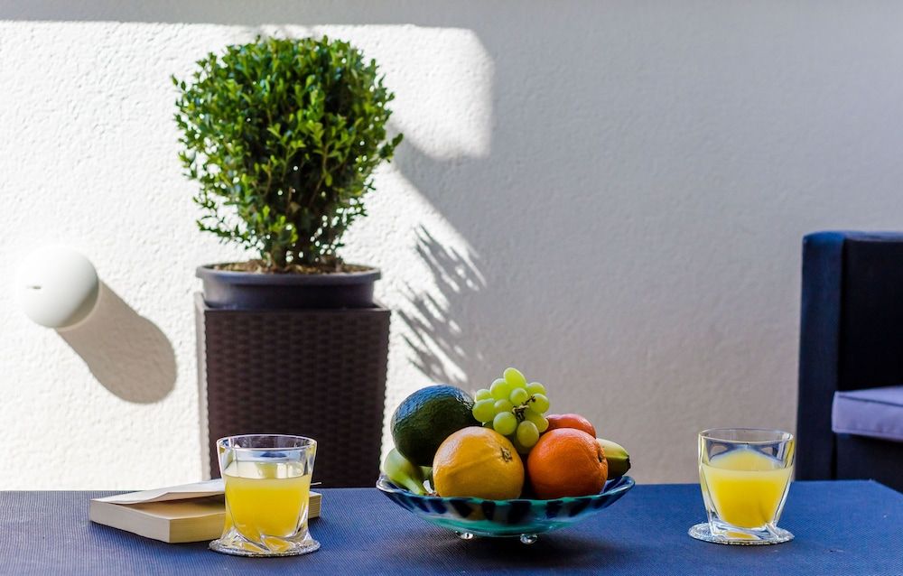 undefined Magellan Deluxe Two 8