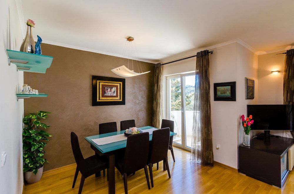 undefined Magellan Deluxe Two 7