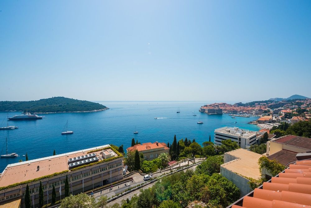 undefined Apartments Horizon 4