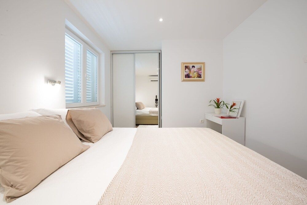 undefined Apartments Horizon 6