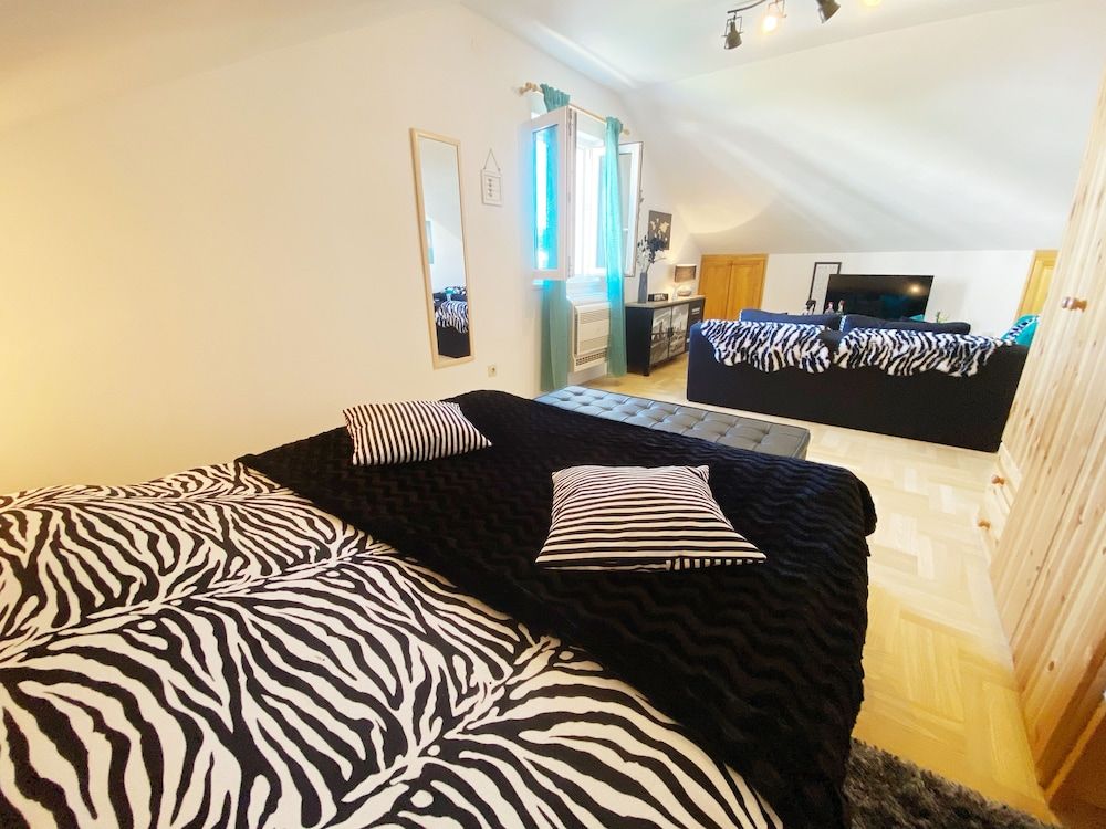 Villa Mar Apartment, 2 Bedrooms, Balcony 8