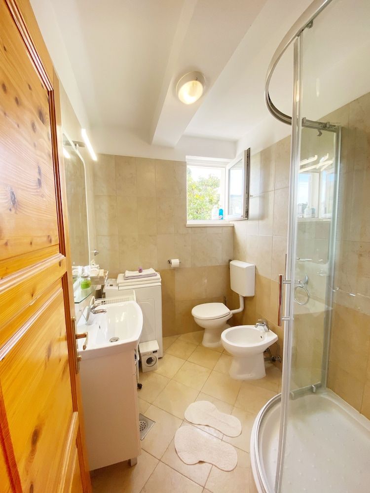 Villa Mar Apartment, 2 Bedrooms, Balcony 9