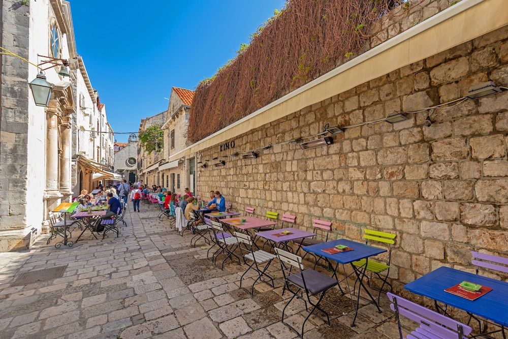 undefined Apartments Feri 6