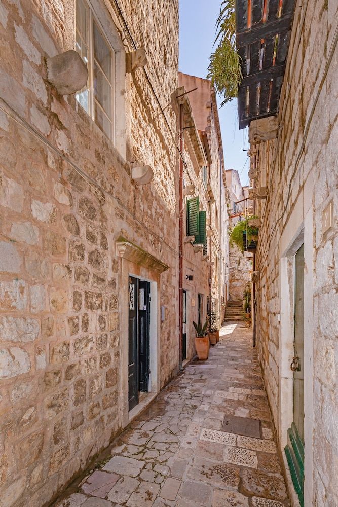 undefined Apartments Feri 3