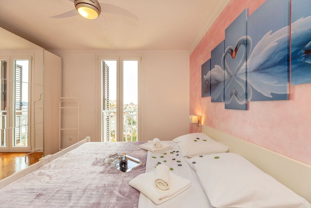 Skyscraper Apartment City Apartment, Balcony, Sea View (2 Bedrooms) 5