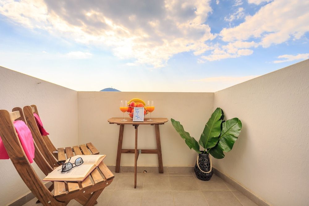 undefined Skyscraper Apartment 9