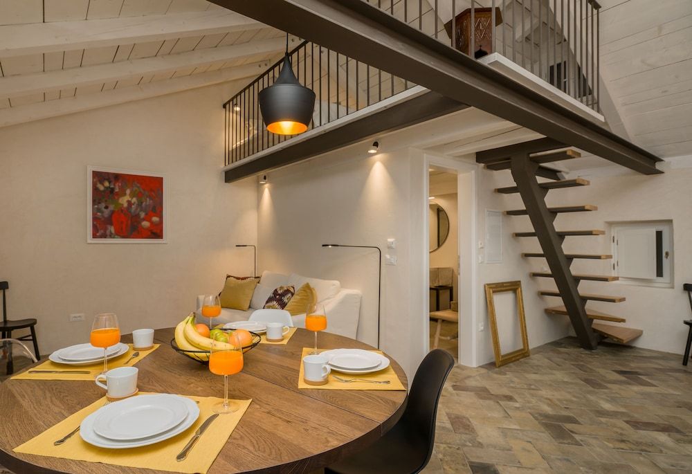 undefined Luxury Apartment Lina - III 6