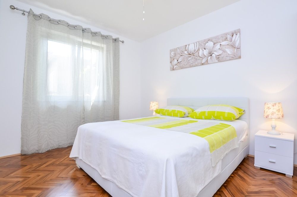 Studios Heliva Apartment (Two Bedroom Apartment) 8