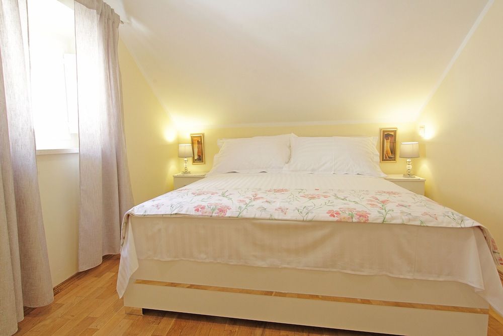 undefined Apartments Kovac Old Town 9