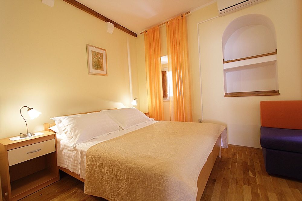 undefined Apartments Kovac Old Town 7