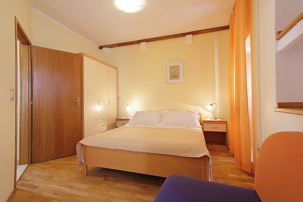 undefined Apartments Kovac Old Town 8