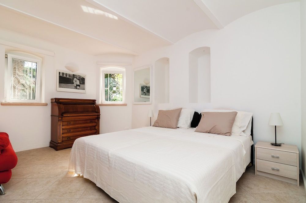 undefined Apartments Carmen & Tosca