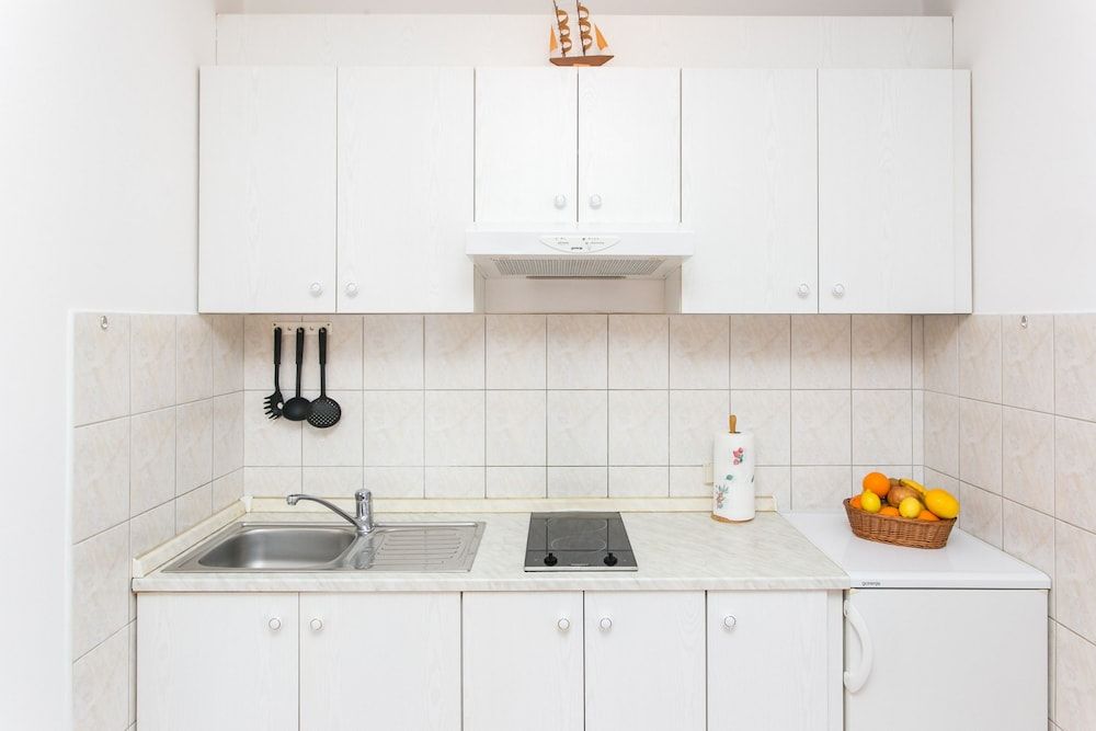 Apartments Miramare & Campara Standard Studio, Terrace, Garden View 8