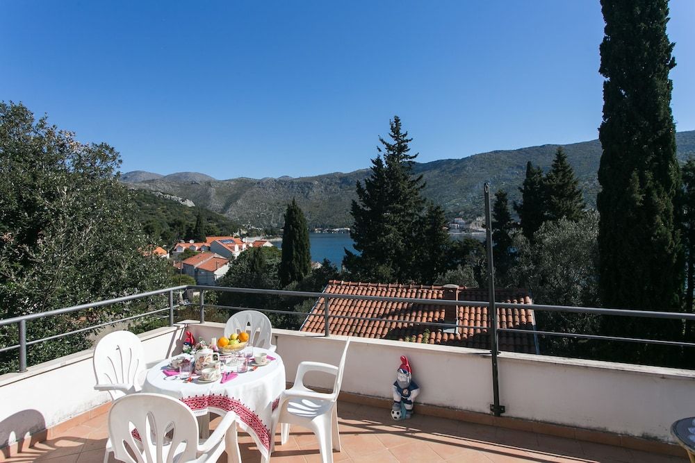 undefined Apartmani Tramonto 2