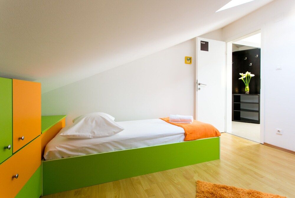 undefined Apartment Marlo 7