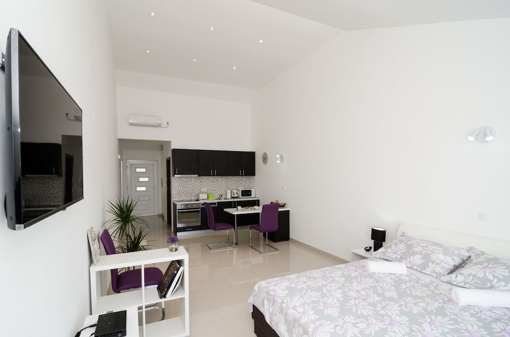 undefined Ploce apartmani - LUV 6