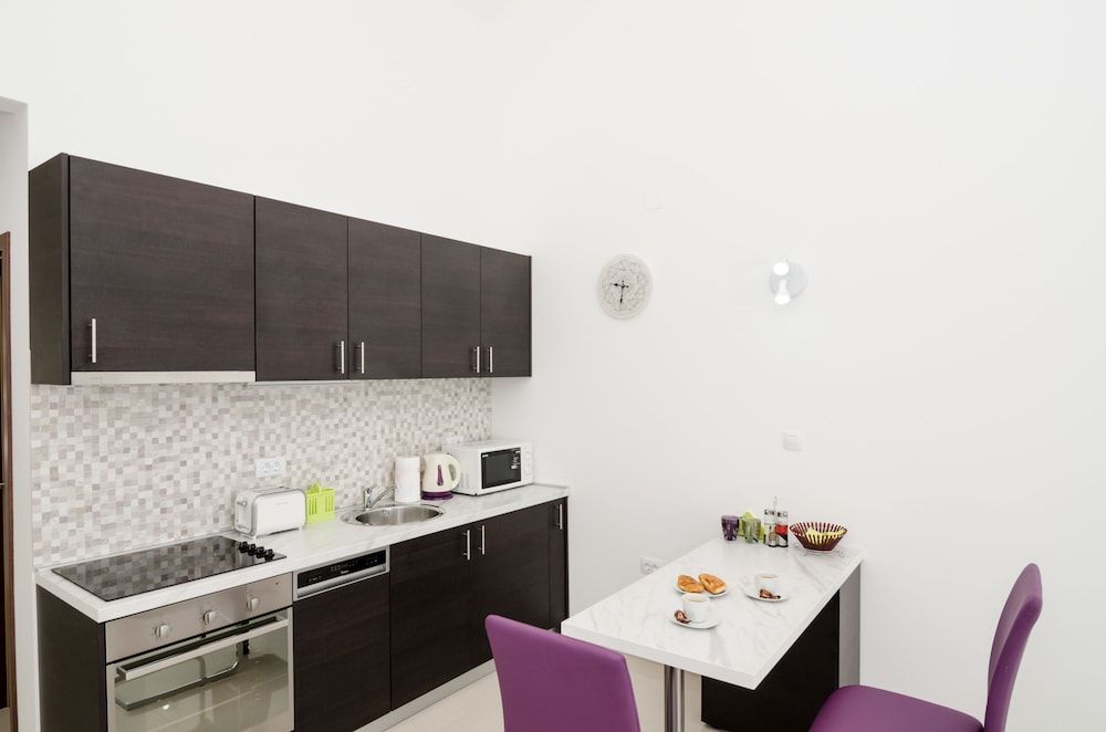 undefined Ploce apartmani - LUV 4