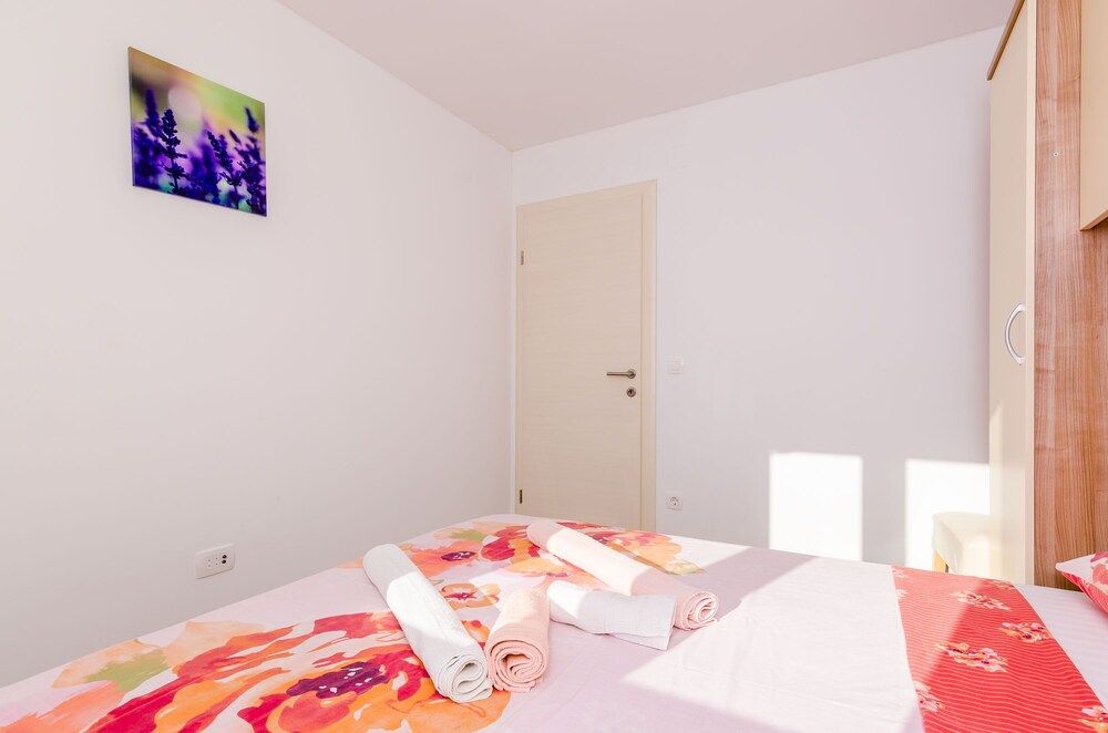 Apartments Maurora Apartment, 2 Bedrooms, Park View 2