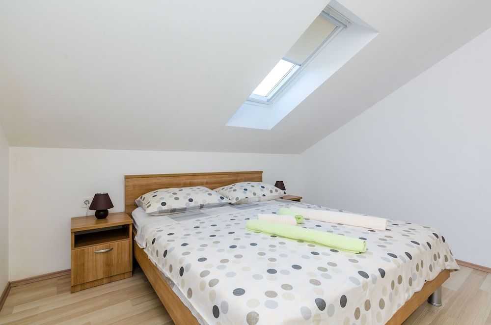 Apartments Maurora Apartment, 2 Bedrooms, Sea View 3