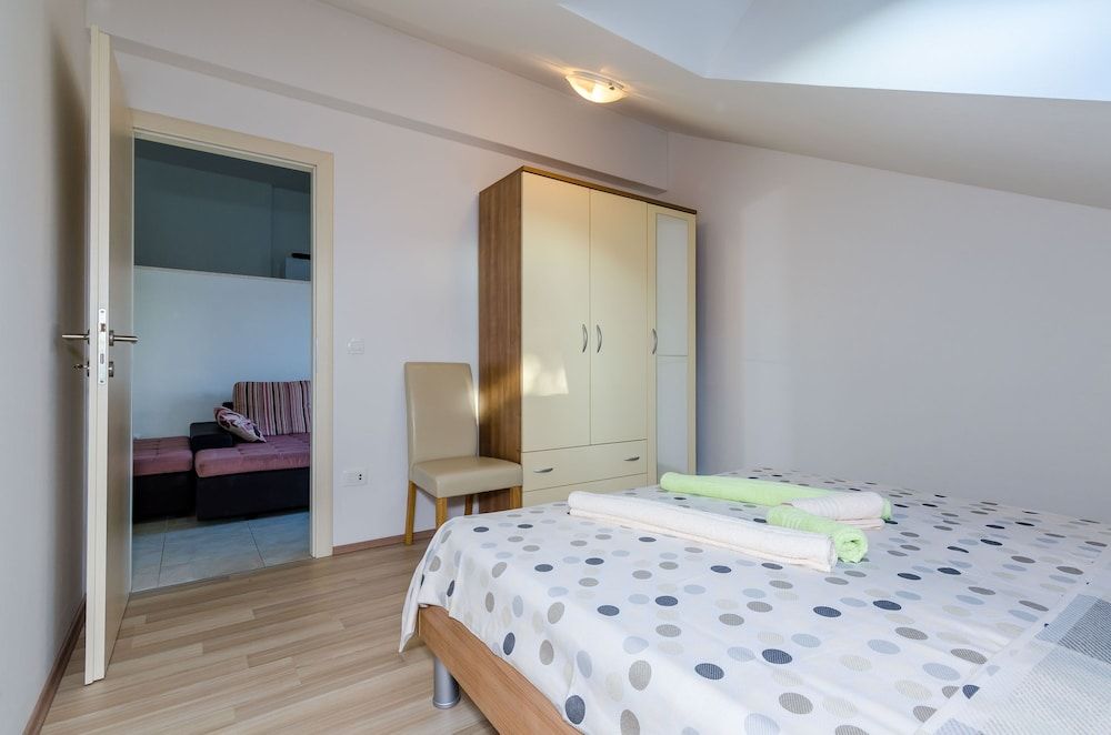 Apartments Maurora Apartment, 2 Bedrooms, Sea View 4