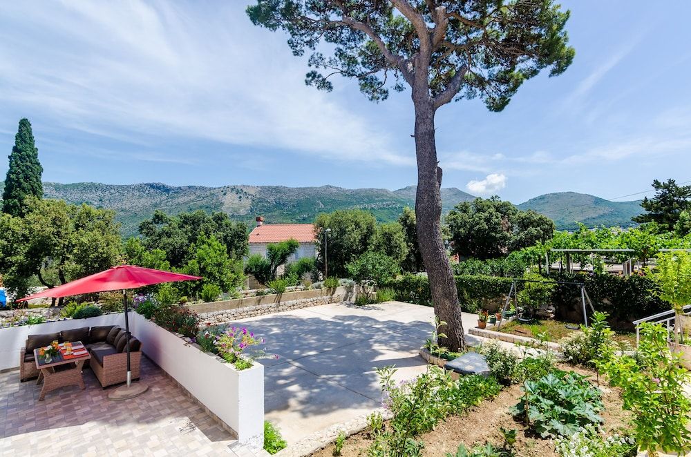 Apartments Maurora Apartment, 2 Bedrooms, Garden View 15