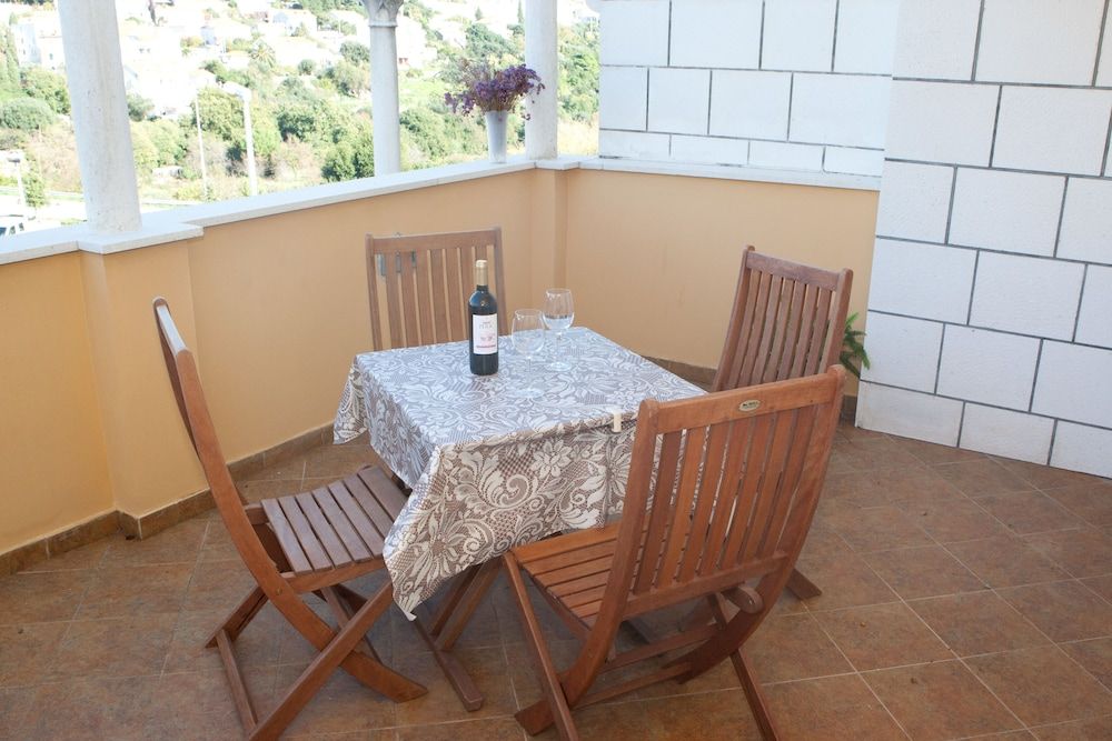 undefined Apartments Briest 10