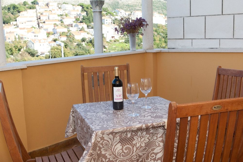 undefined Apartments Briest 5