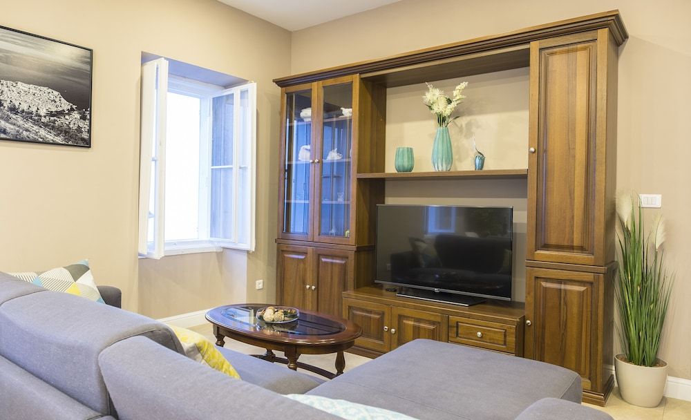 Sea Pearl Apartments by DuHomes Apartment, Sea View 8