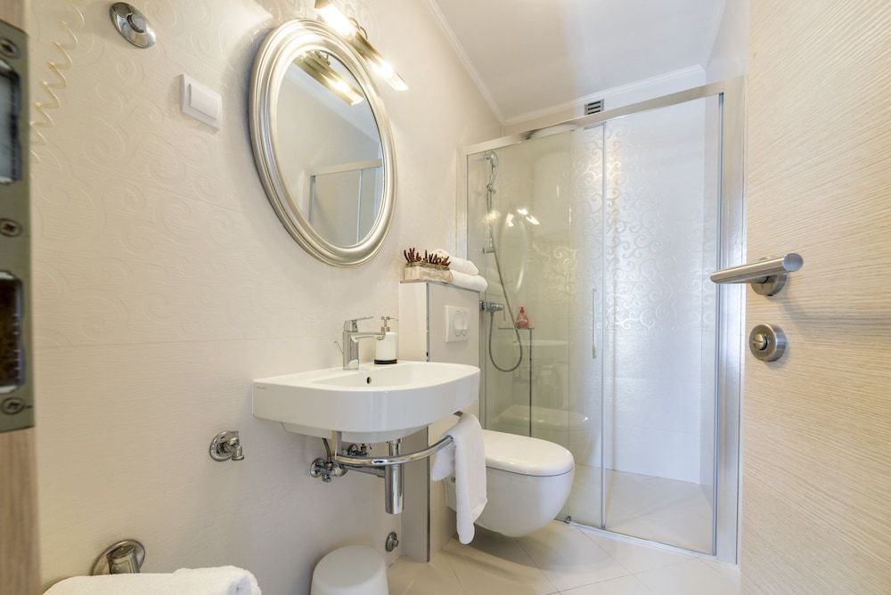 Villa Boro 3 Apartment, 1 Bedroom, Pool View 11