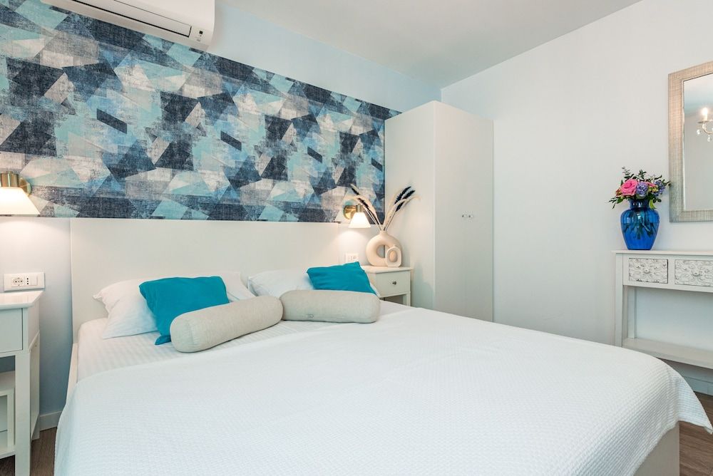 undefined Villa Boro 3 4