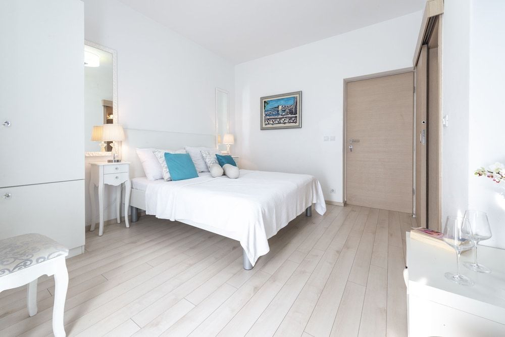 Villa Boro 3 Panoramic Double Room 2