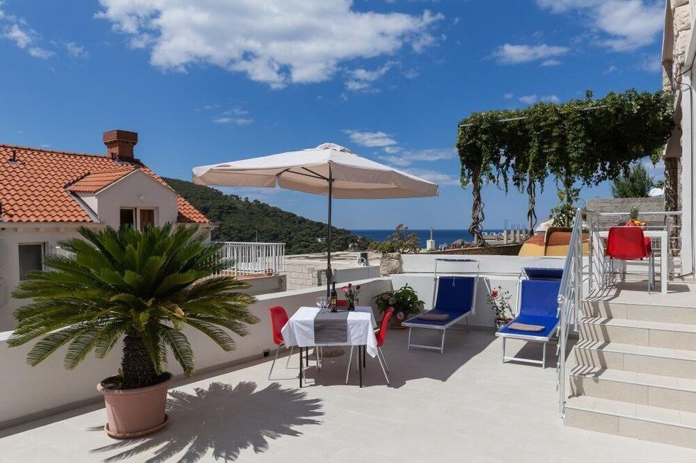 undefined Stuck in the Moment Apartment