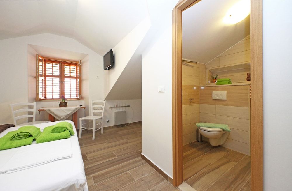 undefined Hortenzia House 2 7