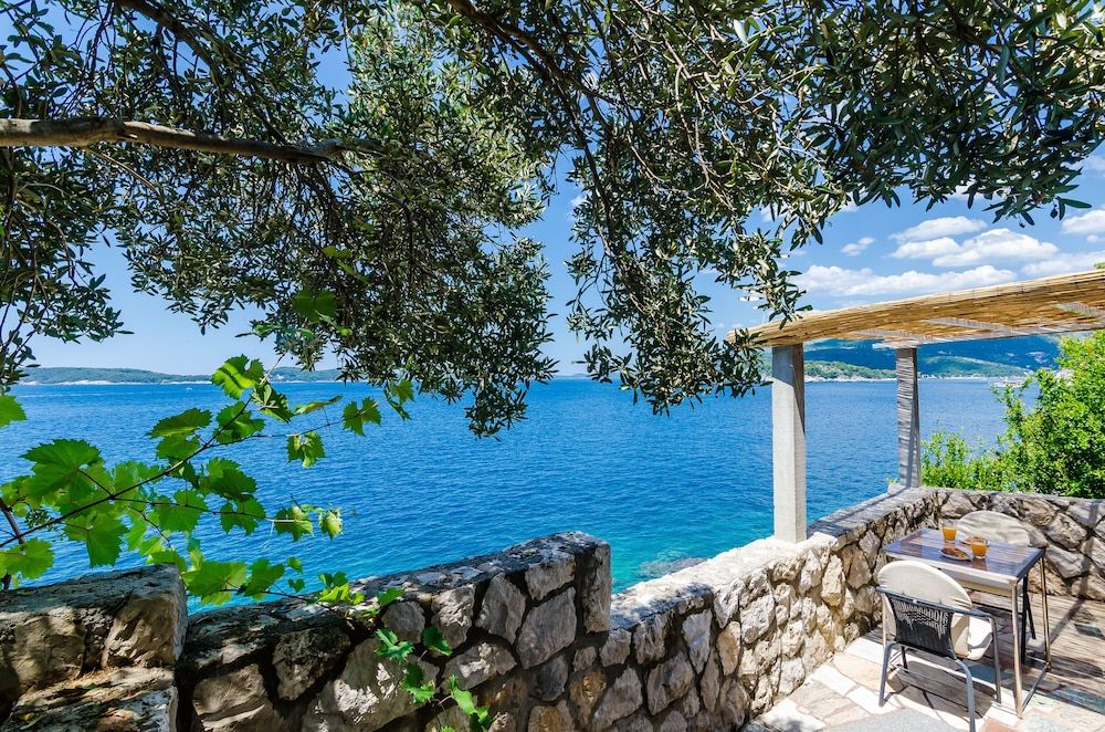 undefined Sun & Sea Apartments 3