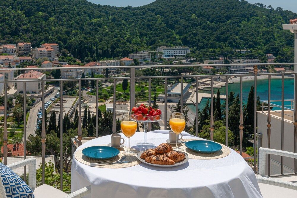 undefined Villa Boro 4 10