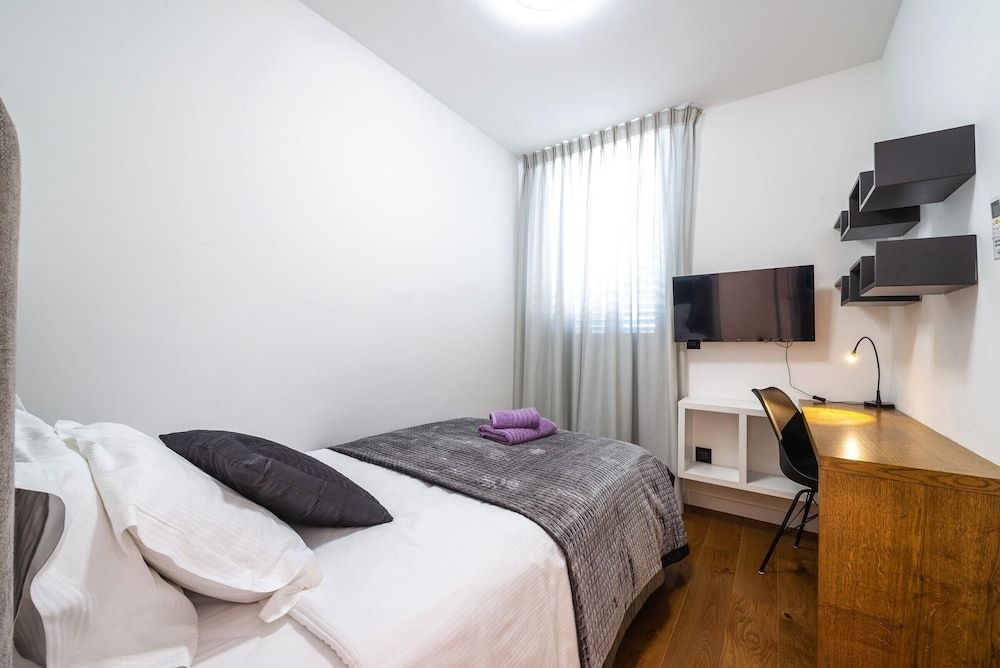 undefined Saint Blaise Luxury Suite 5