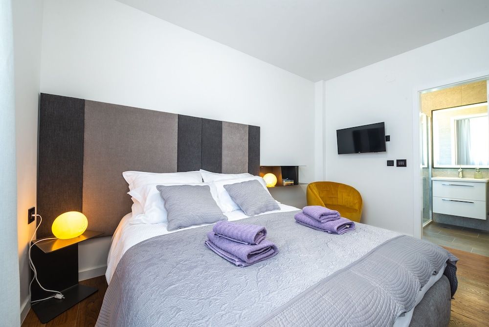 undefined Saint Blaise Luxury Suite 9