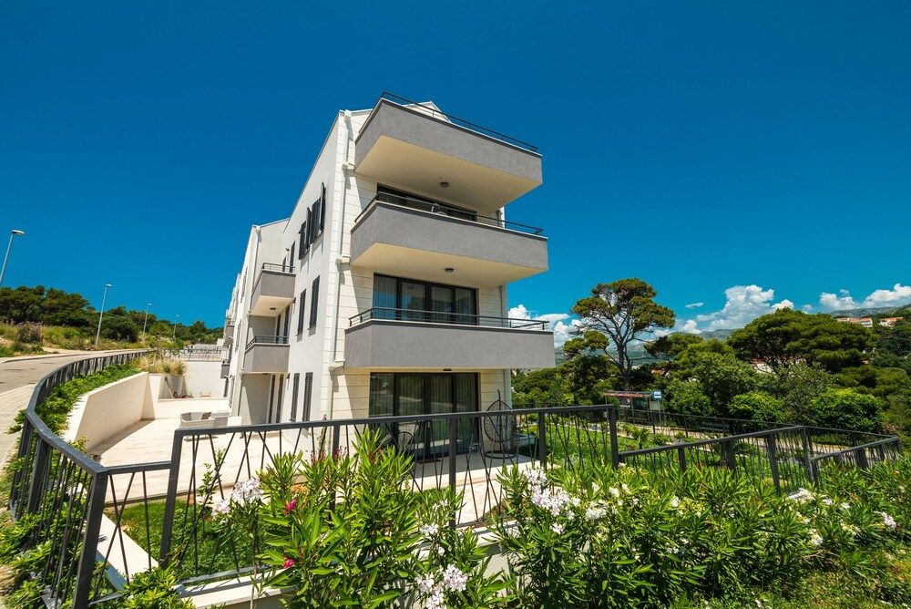 undefined Saint Blaise Luxury Suite 3