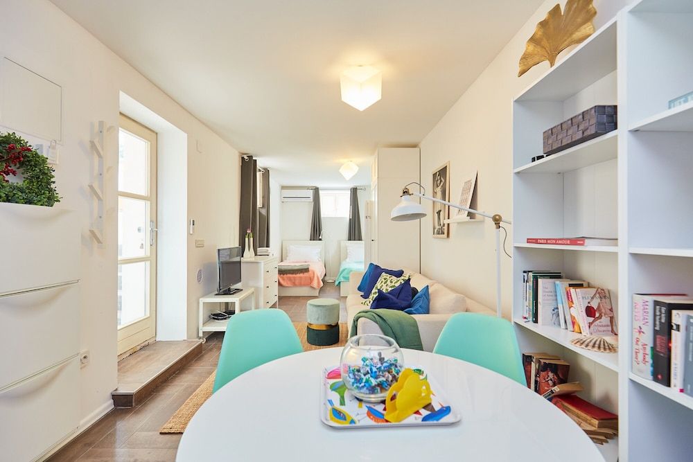 undefined Dubrovnik Central Lodge 8