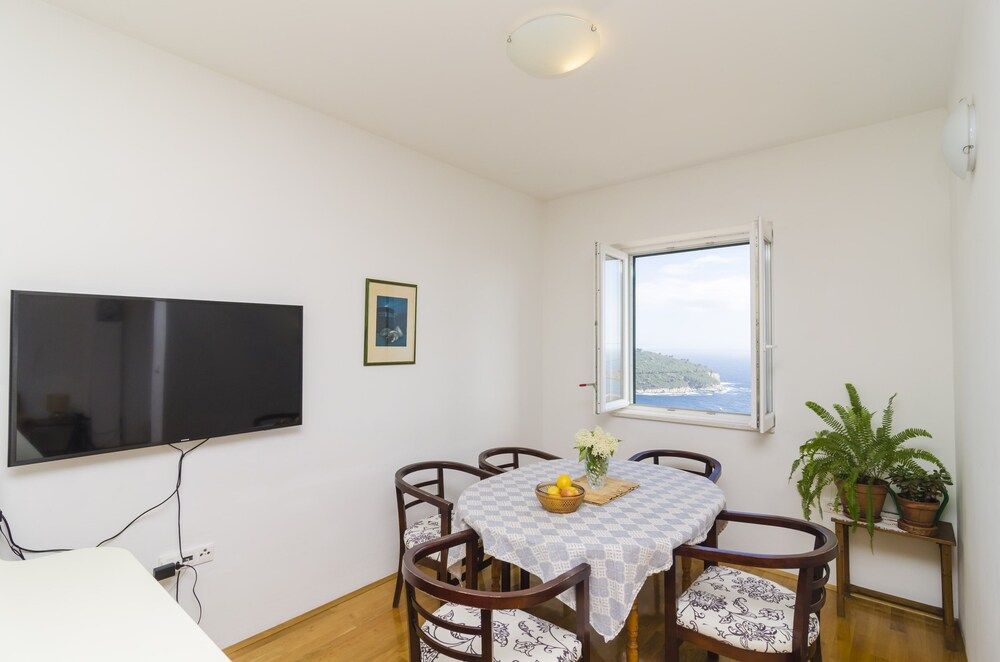 Ploce Apartments - Frana Cale 24 Apartment (Two-Bedroom Apartment with Terrace) 8