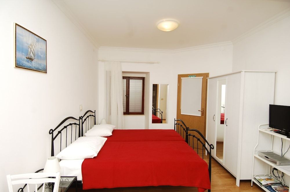 undefined Studio Apartment for 2 2