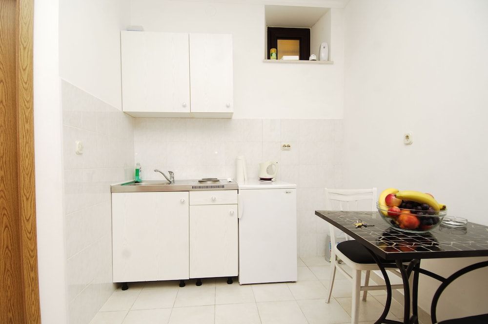 undefined Studio Apartment for 2 8