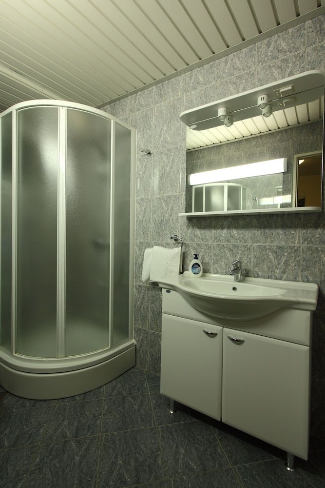 Pile Excellent Location Apartments Studio 8