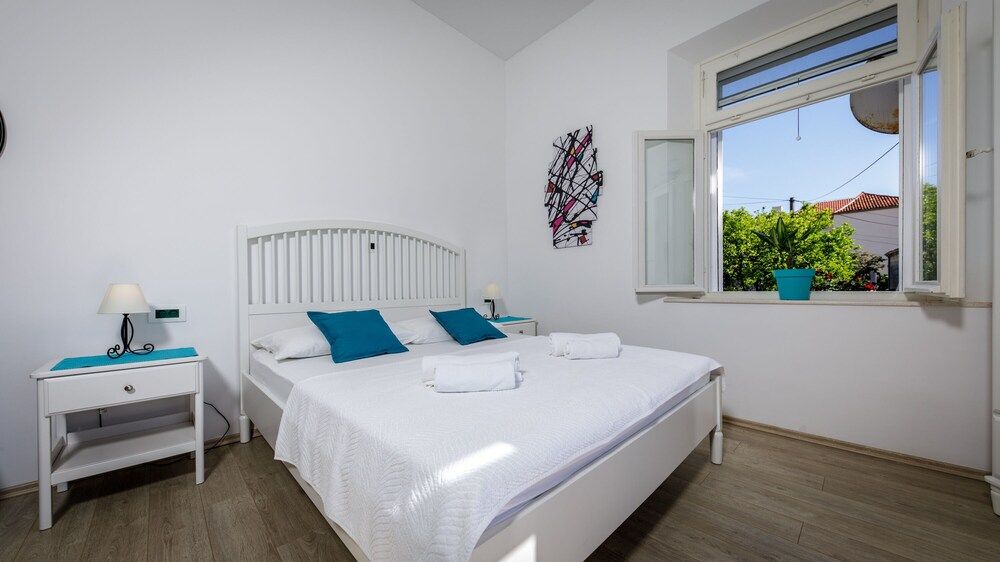 undefined Ivano's studio apartments