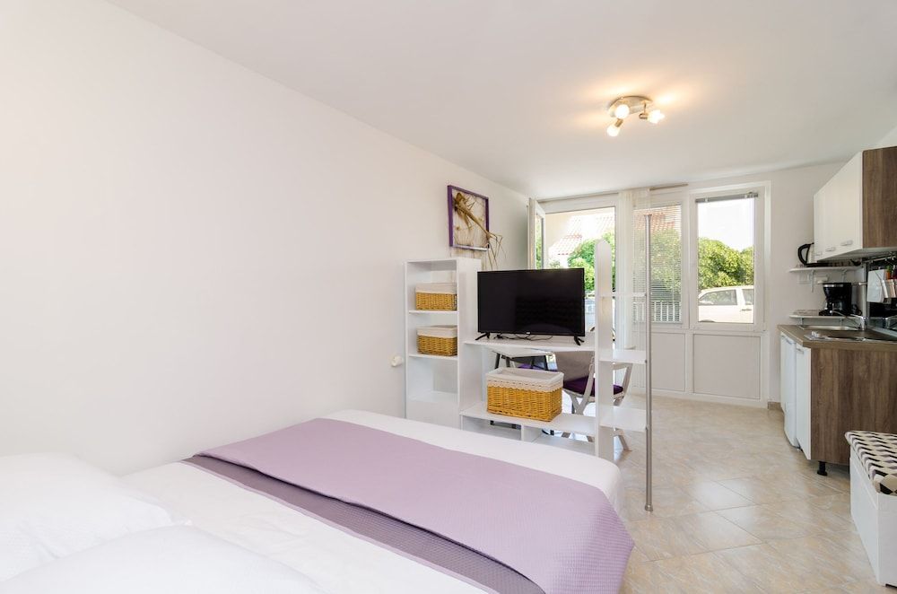 undefined Maraština Suites 10